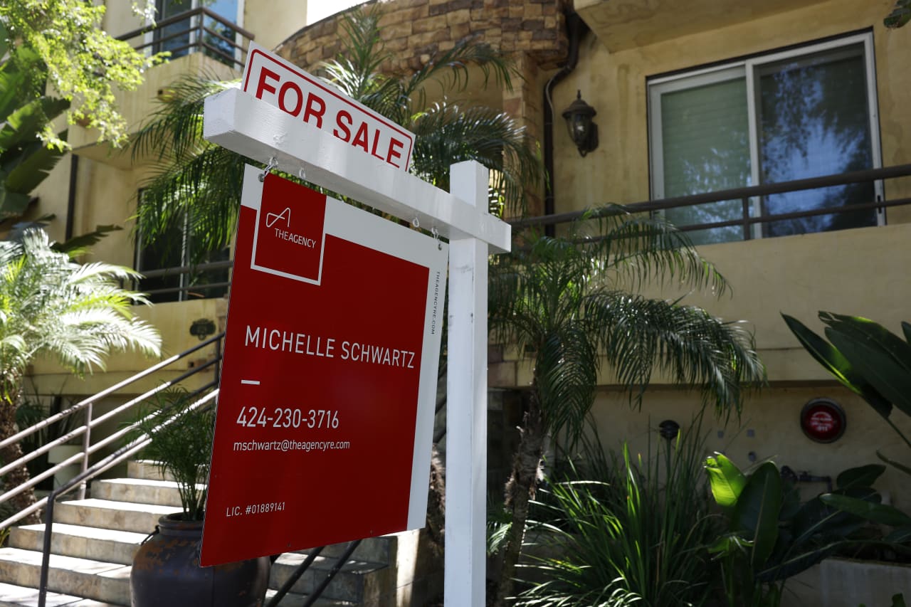 Pending home sales sink to 25-year low as buyers flee high mortgage rates — MarketWatch, São Paulo Real Estate news
