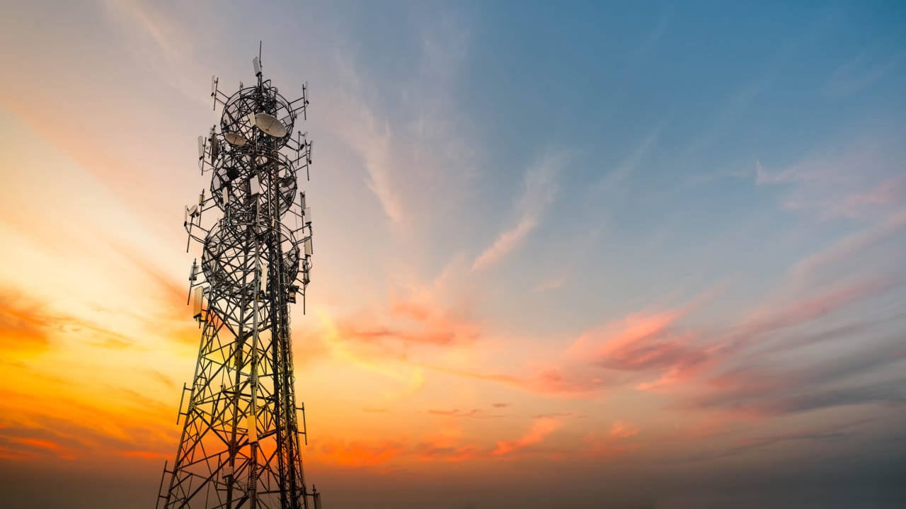 The mobile ambitions of SpaceX see telecom stocks get hit again. What the latest developments mean. — MarketWatch, São Paulo Business news