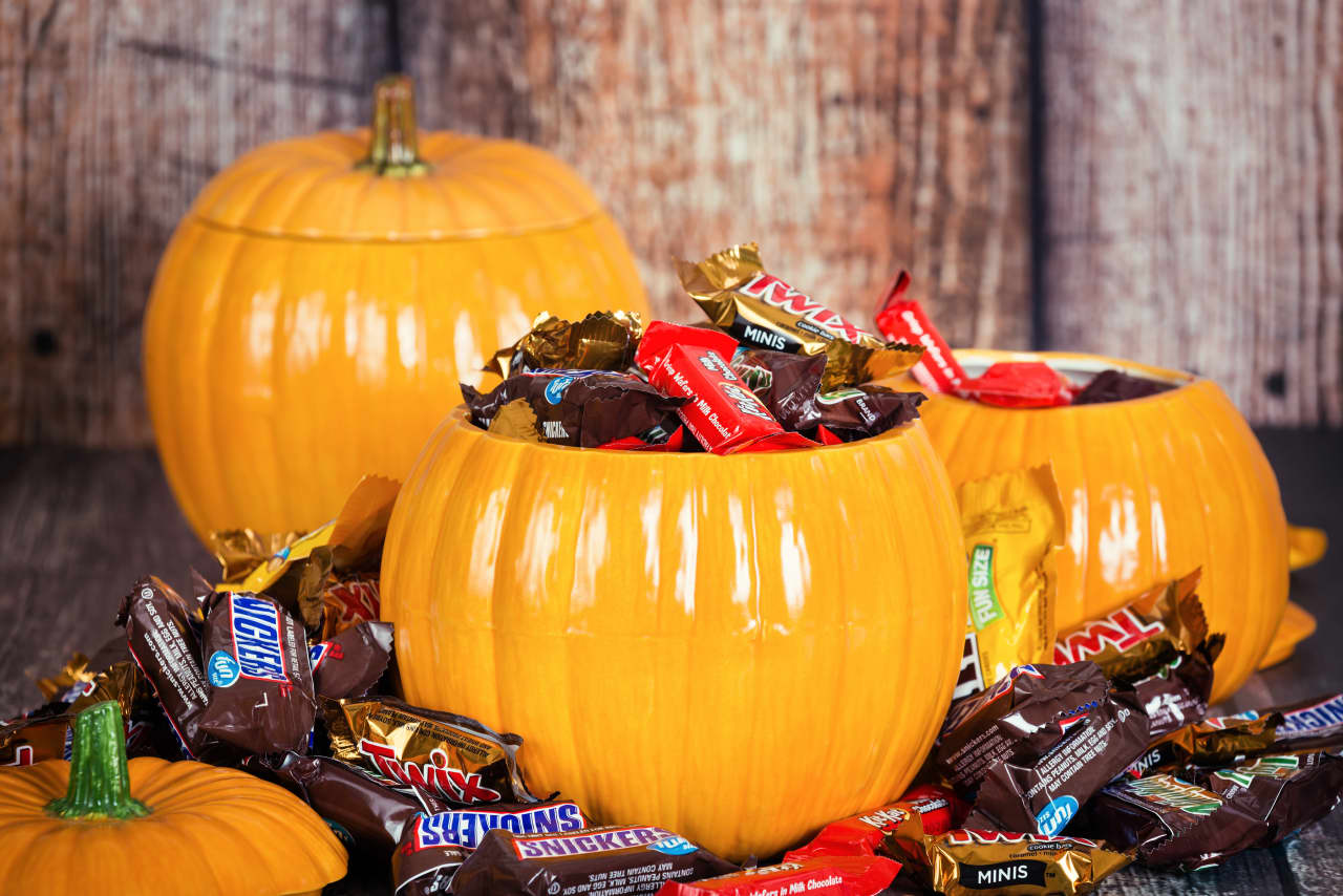 This Halloween, are king-sized candy bars a better deal than fun-sized ones? — São Paulo Business news