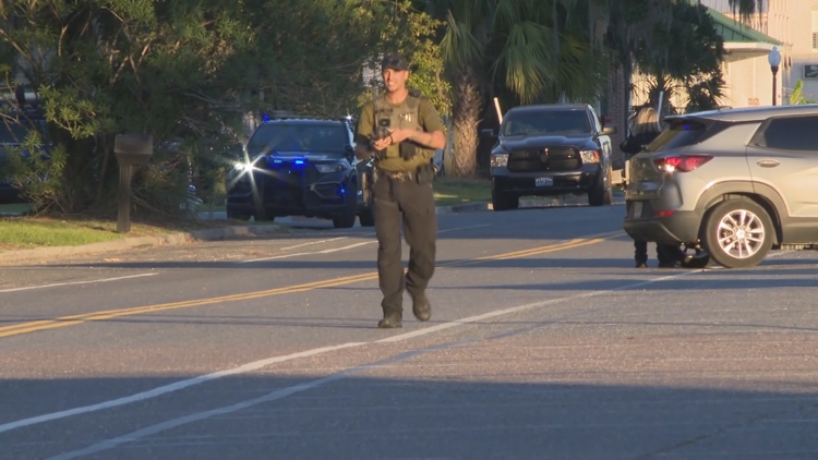 St. Marys businesses deal with lost business after suspicious package investigation — First Coast News Local, São Paulo Business news