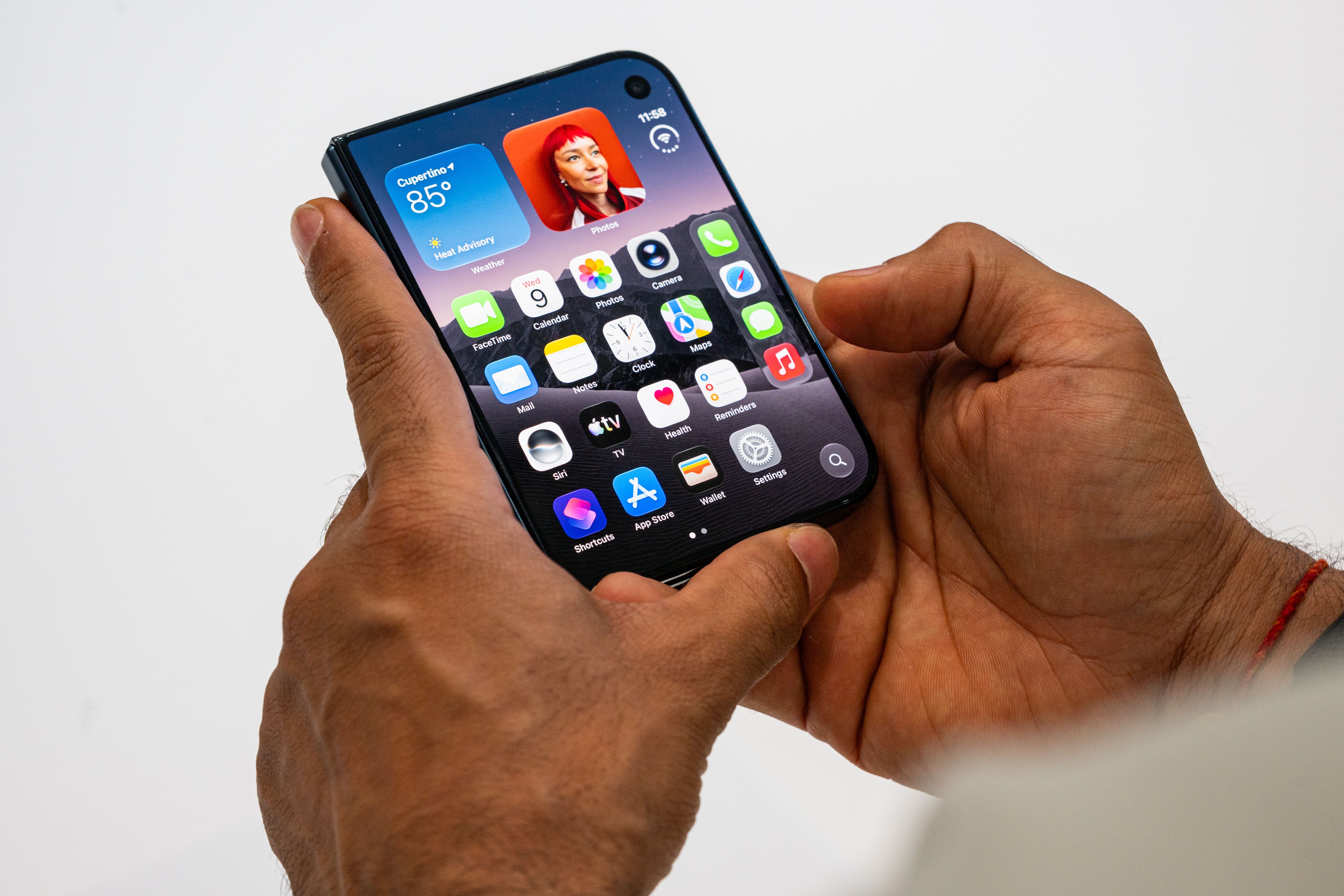 8 Things to Know About the iPhone Duo — Wired, São Paulo Sports news